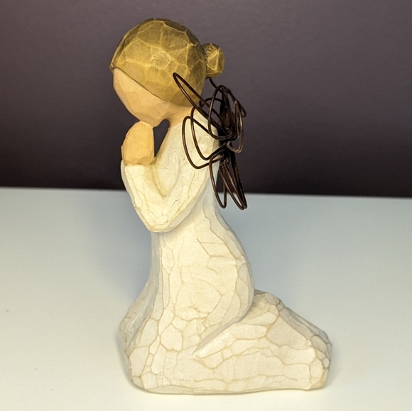 Willow Tree Angel of Prayer Figurine - Picture 4 of 5